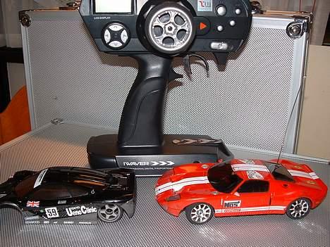 Bil Mini-Z MR-02 Enzo - Det bedste ved Iwavers er senderen. Den er alle pengene værd. billede 11