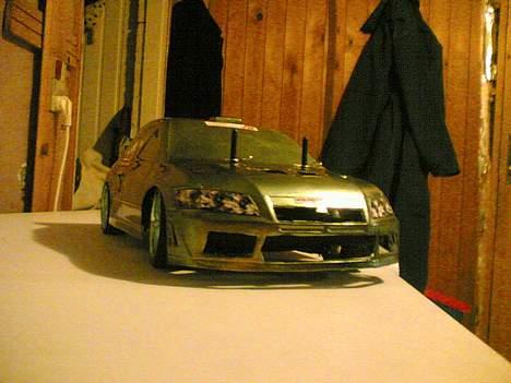 Bil HBX Mitsubitshi Evo VII - Fik påbegyndt nogen udskæringer billede 16