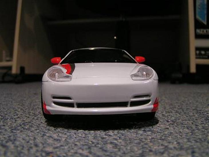 Bil Porsche 911 - Bilen set forfra i lys uden klistermærker billede 1