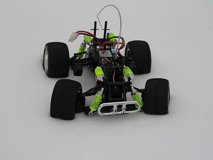 Truck Cen Mini Madness - Mini Madnes´en i sneen uden karosse billede 1