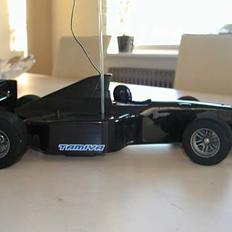 Bil Tamiya F103RS