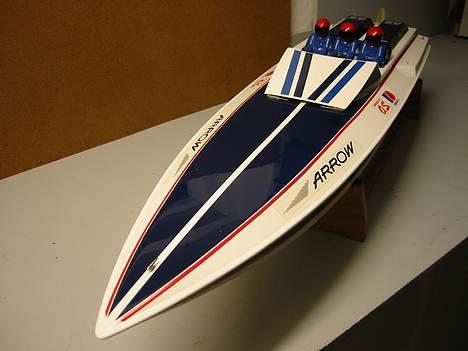 Båd Graupner Arrow billede 1