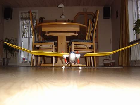 Fly F-360 billede 2