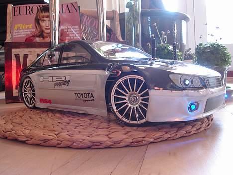 Bil lexus is 200 billede 1