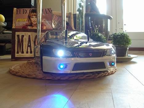 Bil lexus is 200 billede 6