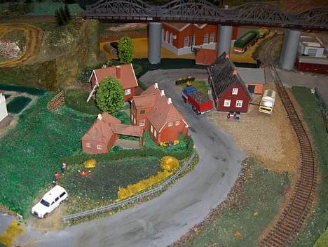 Tog märklin - landsbyen billede 2