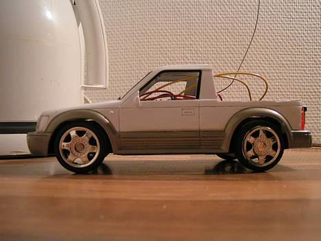 Bil Toyota Land Cruser - Så er det skåret af fra den anden side billede 13