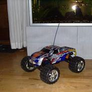 Truck traxxas revo