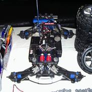 Truck traxxas revo