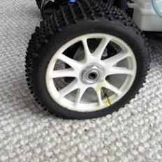 Buggy Kyosho Inferno 7,5 Sports