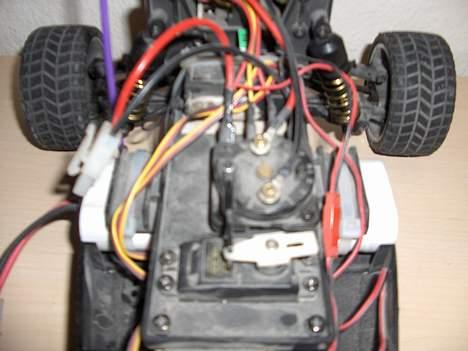 Bil kyosho mercedes-benz c - er lidt tung bag til men er god til hop billede 11