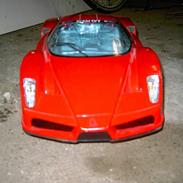 Bil Ferrari Enzo