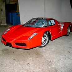 Bil Ferrari Enzo
