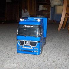 Lastbiler mercedes actros