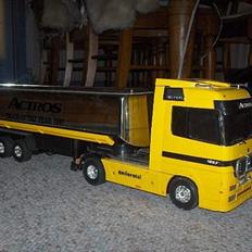 Lastbiler mercedes actros