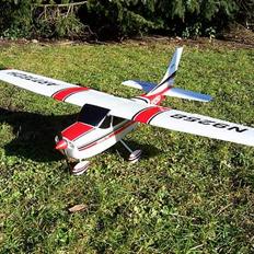 Fly Cessna 182 "DØD"