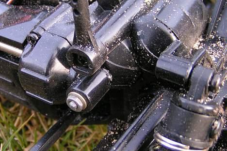 Off-Roader HBX Bonzer Big Foot (død) - Forstærkning af lejehusets montering - skidtet knækkede  billede 9