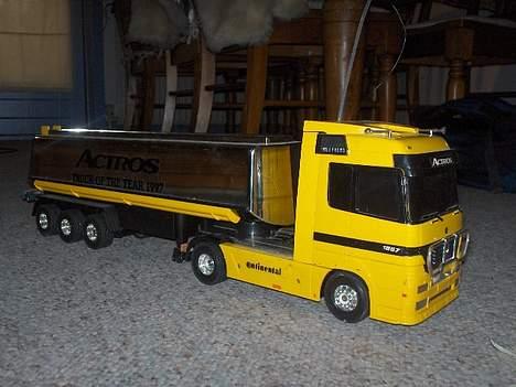 Lastbiler mercedes actros billede 2