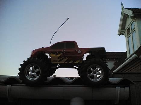 Off-Roader Traxxas E-Maxx SOLGT billede 1