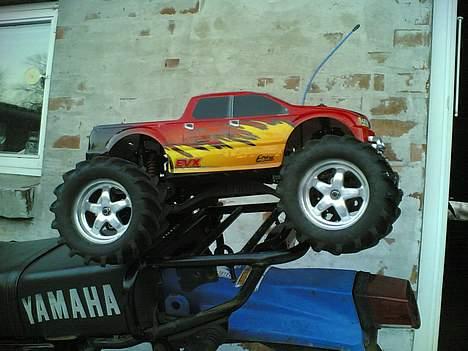 Off-Roader Traxxas E-Maxx SOLGT billede 4