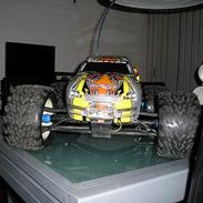 Off-Roader Traxxas Revo