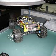 Off-Roader Traxxas Revo