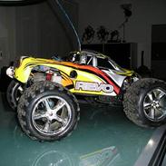 Off-Roader Traxxas Revo