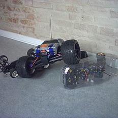 Truck Traxxas Revo TRX 2.5R