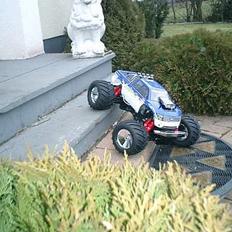 Off-Roader 4X4 GIGA CRUSHER SP RTR