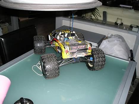 Off-Roader Traxxas Revo billede 4