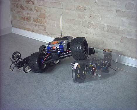 Truck Traxxas Revo TRX 2.5R - Så er der slagsmål... billede 2