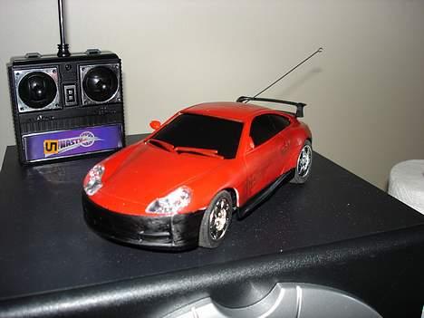 Bil Porsche 1:24 - Bil med kontroller billede 1