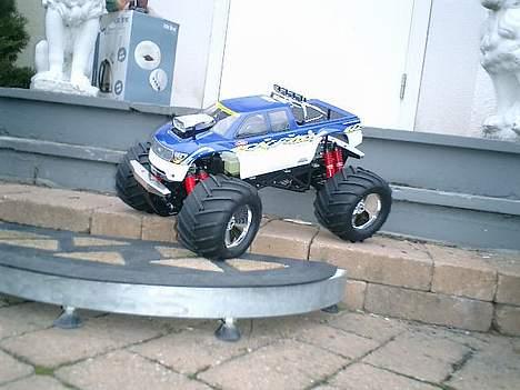 Off-Roader 4X4 GIGA CRUSHER SP RTR billede 1