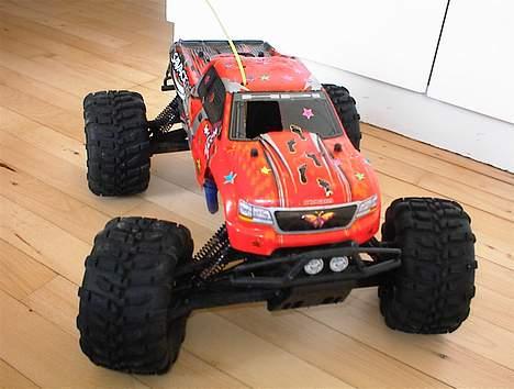 Truck savage 25 - Sådan ser den ud lige nu, det er min kørekaros. billede 5