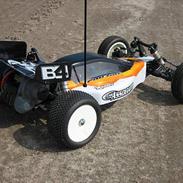 Buggy Team Associated B4 FT