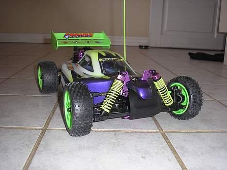 Buggy Atomic Warhead billede 2