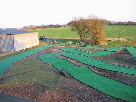 Truck associated 1-18 rtr model - her er udsnit af dobbelt hop samt vaske brædt, som er svært at se, banelængde ca 170 m billede 16
