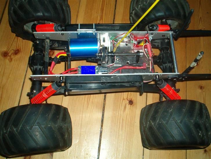 Truck kyosho twinforce billede 13