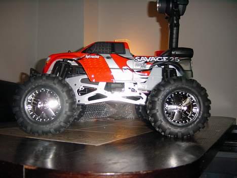 Truck HPI Savage 25 - Helt ny! lige taget op af kassen og fået karros på billede 8