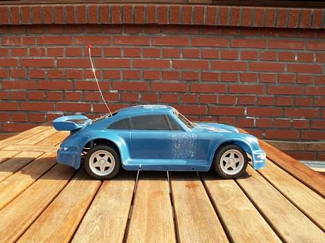 Bil Porsche 911  (projekt) - Ja det er så bilen, pæn er den ikke, ENDNU!!! :] billede 1