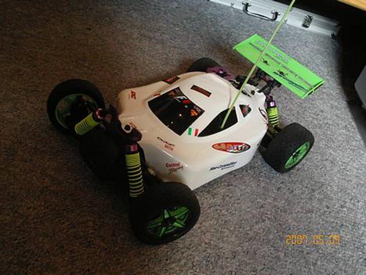 {{currentPhoto.altText}} billede {{currentPhoto.number}}