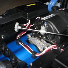 Truck Traxxas REVO 3.3