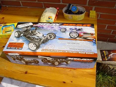 Buggy Xray XB8R billede 2