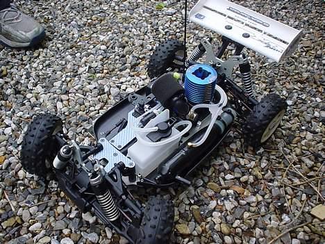 Buggy Xray XB8R billede 7