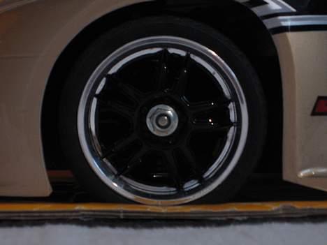 Bil hbx nissan skyline - fede felge synes jeg selv billede 2