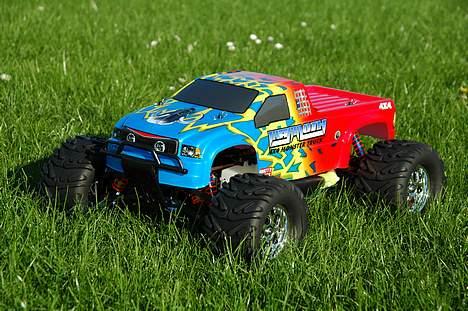 Truck Mammoth Monster truck - Her er den kommet på græs billede 2