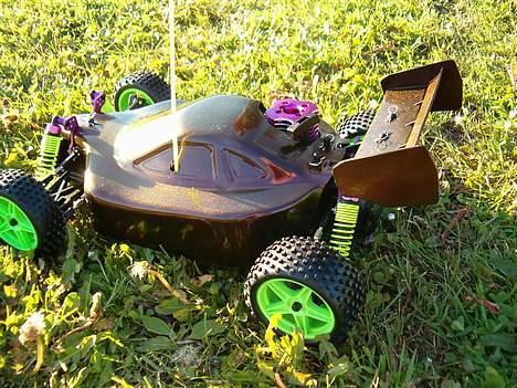 Buggy Buggy Atomic Warhead Nitr billede 4