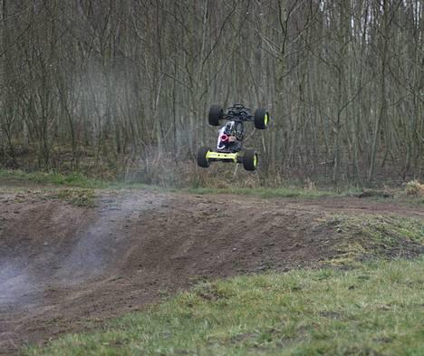 Buggy Hong Nor X1-CRT pro SOLGT - Ja så letter vi :o) billede 8