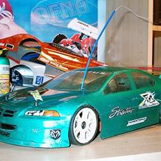 Bil X-Ray Evo2, Dodge Stratus