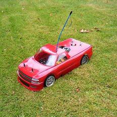 Bil Traxxas Nitro 4 Tec